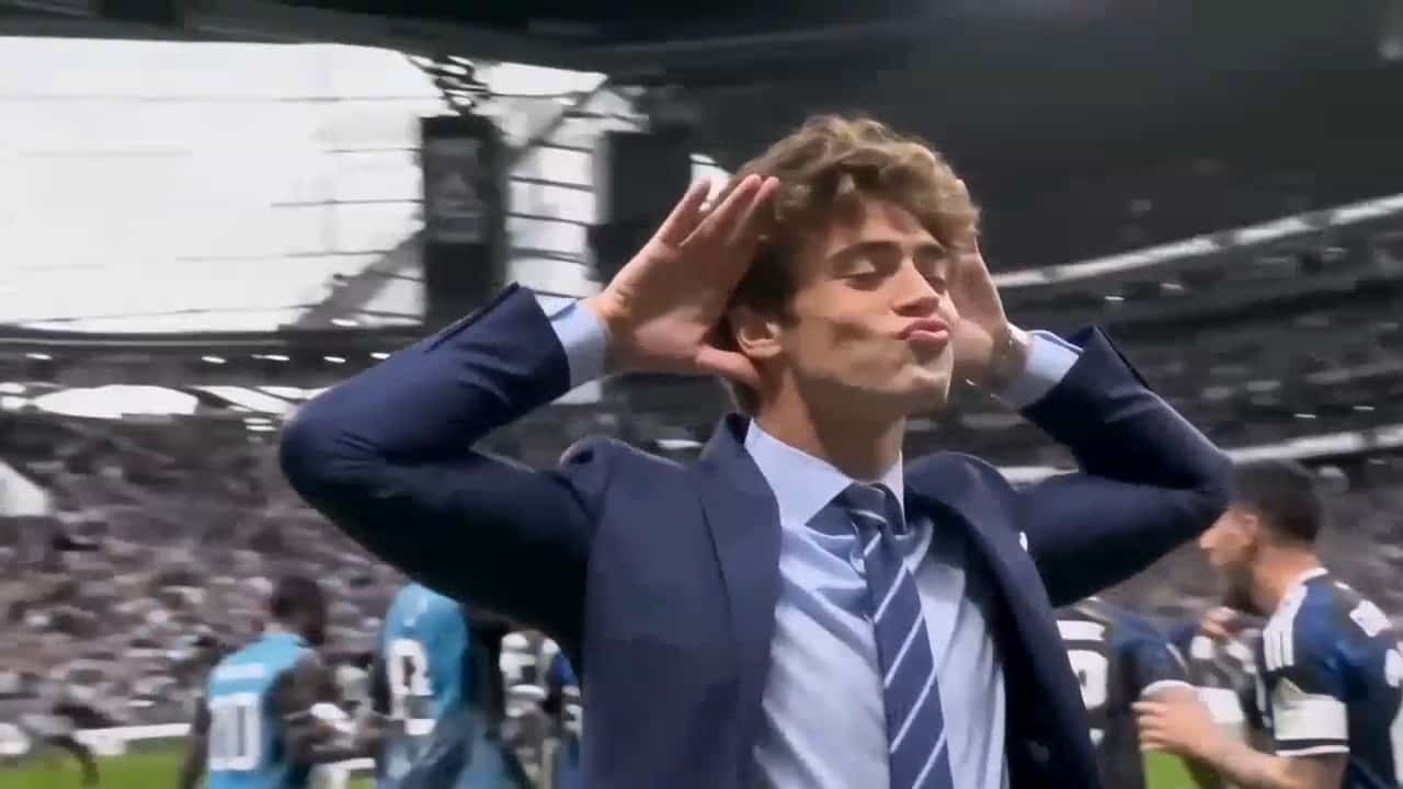 Enzo Fernandez Celebration