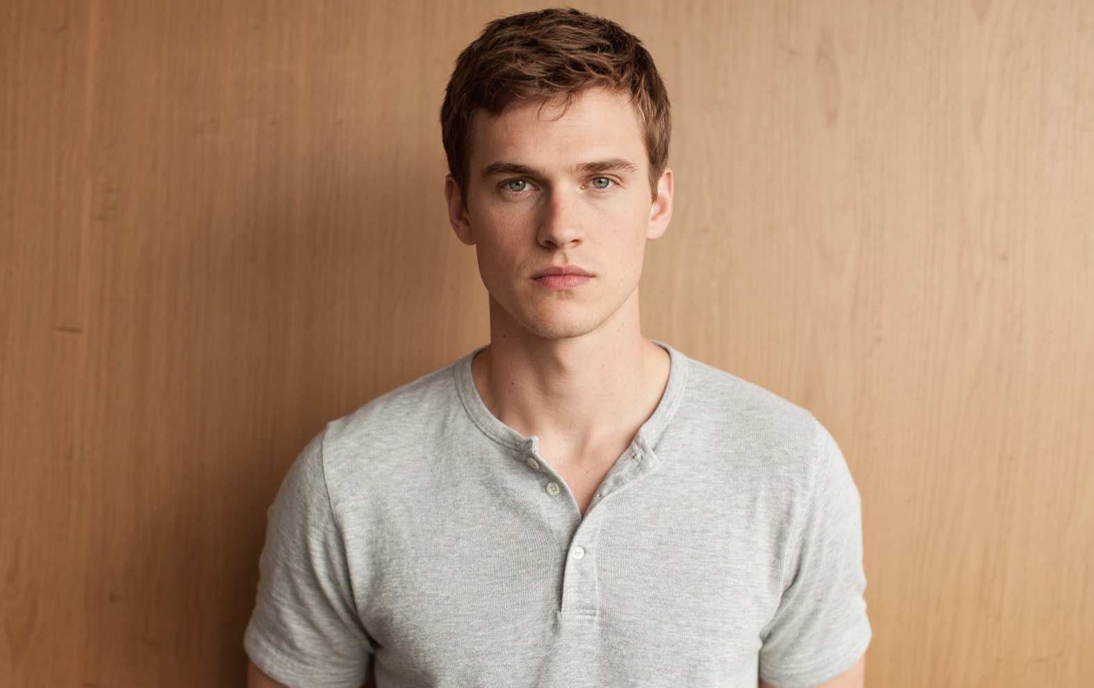 生成欧美人像图 (6).png